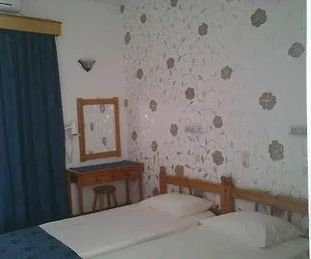 Christina Hotel *